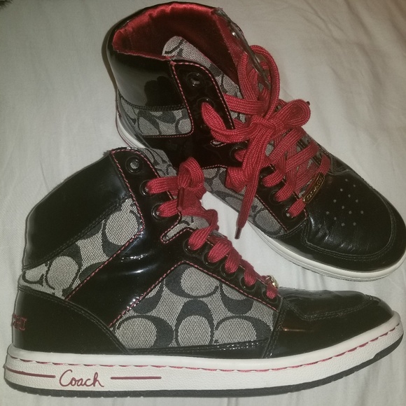 Coach Shoes - 💋Coach Signature High Top Sneakers